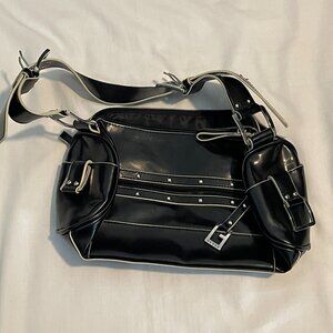 Guess Womens Handbag Small Size with Front Zipper Black Preowned